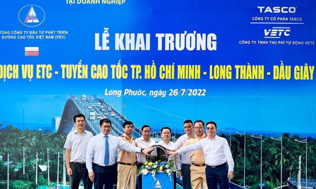 Khai trương hệ thống thu phí không dừng trên tuyến cao tốc TP.HCM - Long Thành - Dầu Giây.