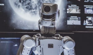 AI đang được ứng dụng ngày càng mạnh mẽ hơn trong đời sống. Nguồn Unsplash 