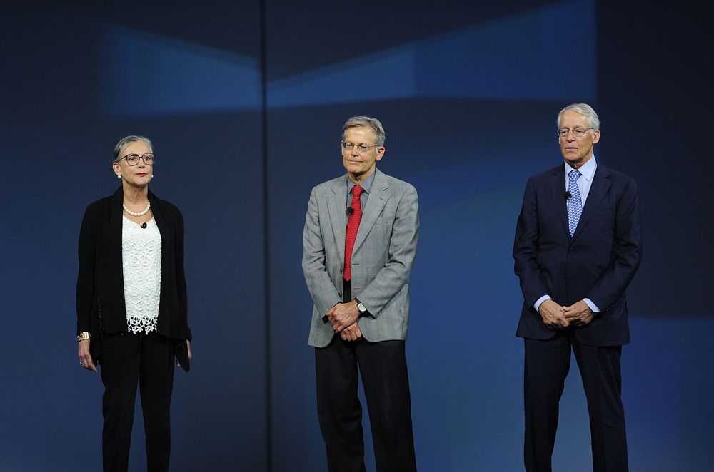 Alice, Jim và Rob Walton - Ảnh: Bloomberg  