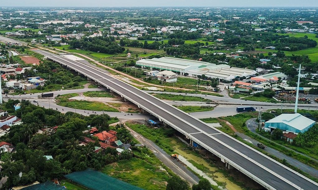 Tương lai bất định của dự án cao tốc Bến Lức - Long Thành. Trong ảnh: Cao tốc Bến Lức - Long Thành đoạn qua địa phận TP.HCM. Ảnh: Quỳnh Trần.
