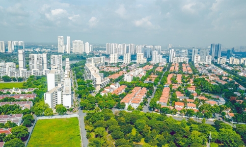 Siết tín dụng, thị trường bất động sản sẽ thanh lọc mạnh