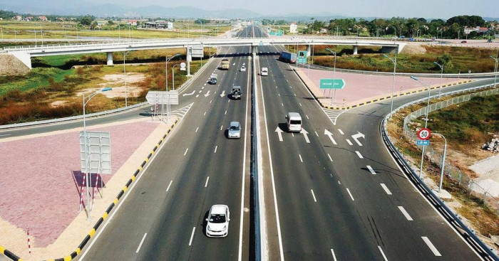 Uỷ ban Nhân dân cấp tỉnh được phân cấp làm cơ quan chủ quản sẽ bố trí vốn đầu tư, kể cả trong trường hợp phát sinh tăng tổng mức đầu tư.