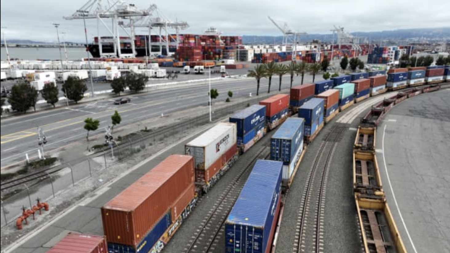 Một cảng biển ở California hôm 21/7/2022 - Ảnh: Getty/CNBC.