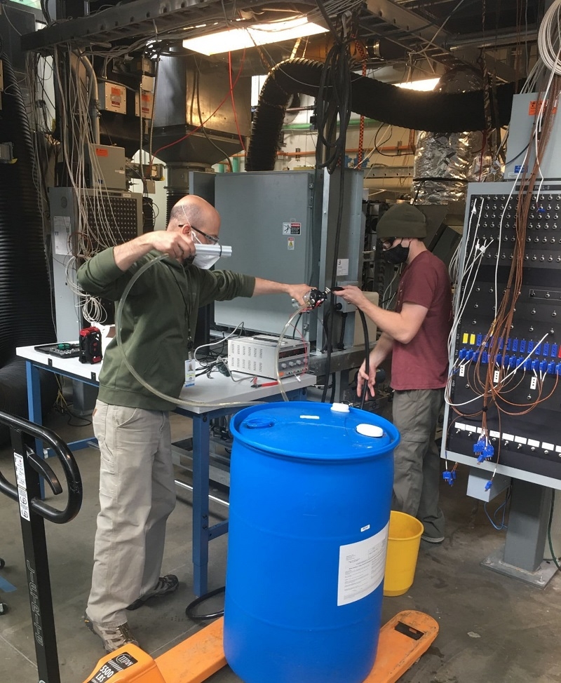 Hệ thống Blue Frontier đang được thử nghiệm tại Ph&ograve;ng th&iacute; nghiệm Năng lượng T&aacute;i tạo Quốc gia.