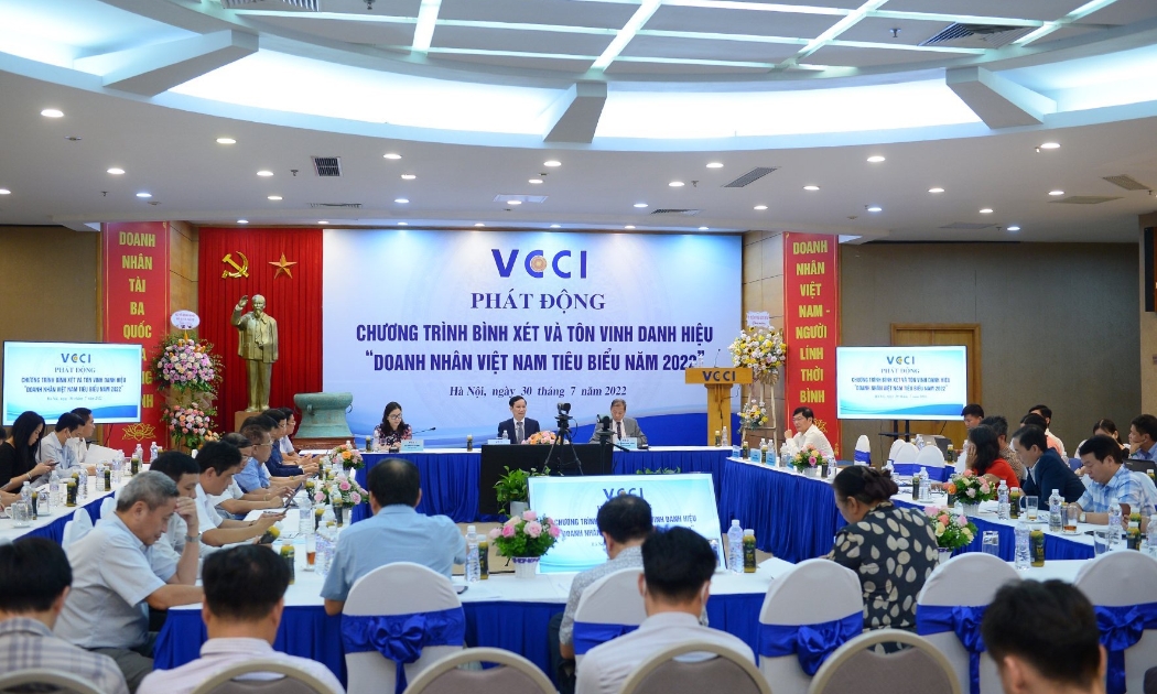Lễ phát động Chương trình bình xét và trao tặng danh hiệu “Doanh nhân Việt Nam tiêu biểu” năm 2022.
