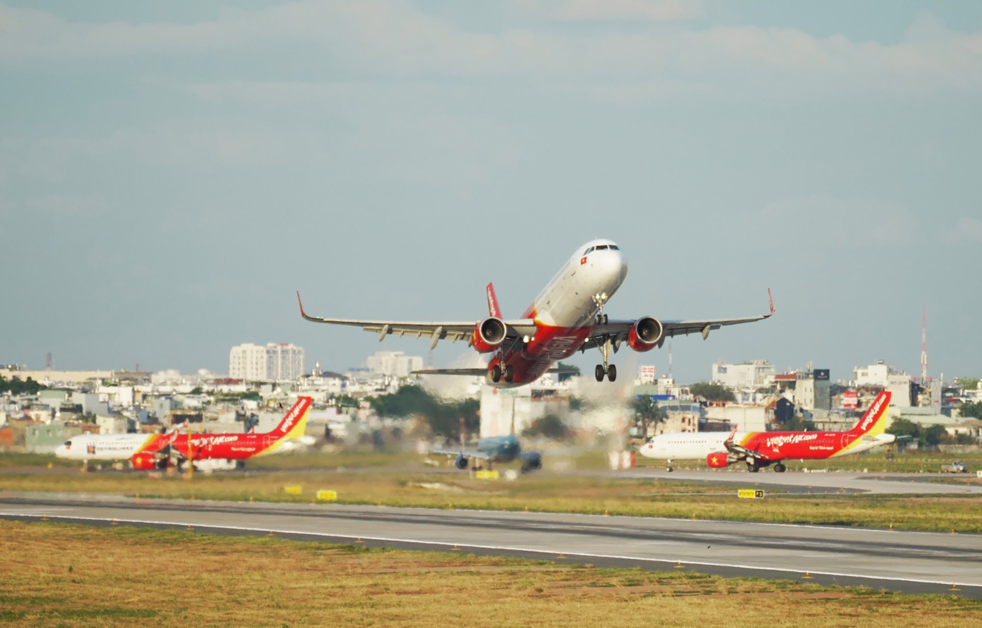 Nhu cầu đi lại trong nước và quốc tế hồi phục, Vietjet ghi nhận kết quả kinh doanh tích cực trong quý II và sáu tháng đầu năm 2022 (ảnh: H.T).