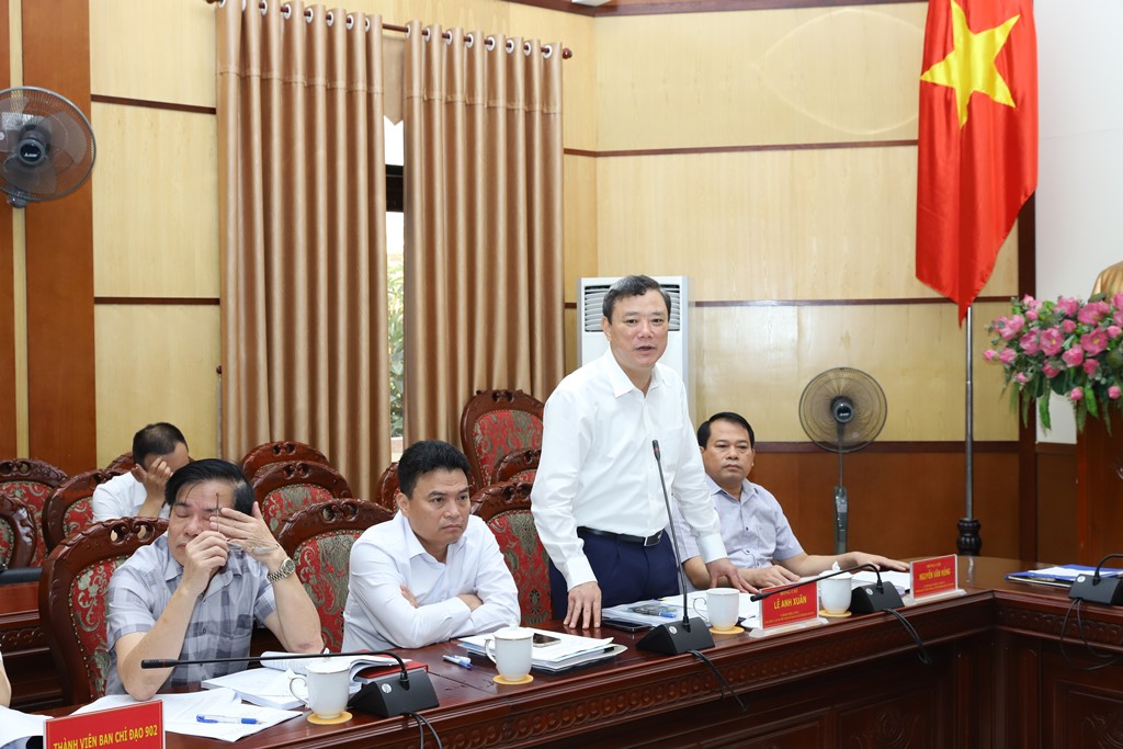 Bí thư Thành ủy TP. Thanh Hóa Lê Anh Xuân phát biểu tại hội nghị.