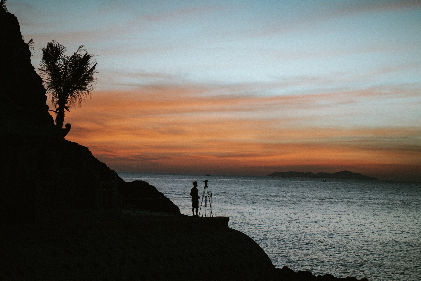 Cuộc săn ho&agrave;ng h&ocirc;n tr&ecirc;n những vịnh biển lộng lẫy nhất thế giới.