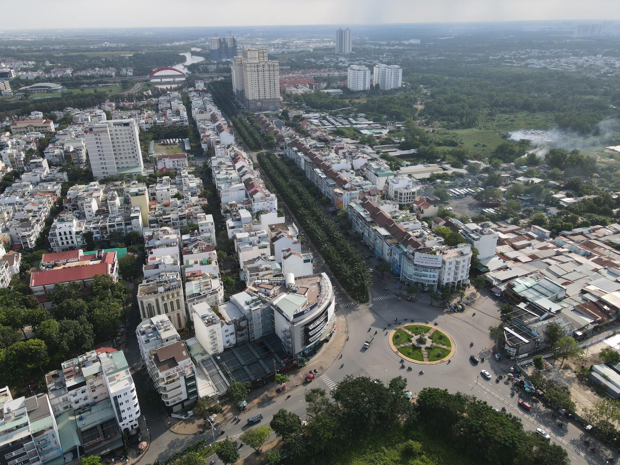 Không chỉ phục hồi mạnh mẽ, kinh tế TP.HCM tiếp tục tăng trưởng ổn định.