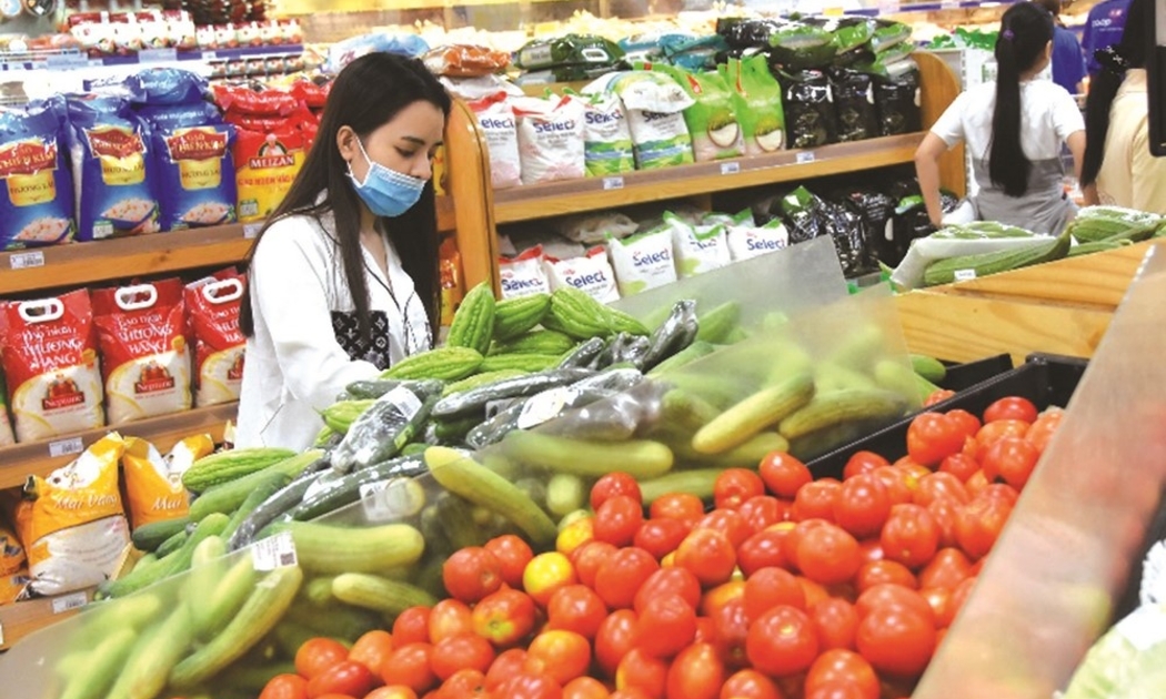 Chi phí trung gian chiếm tới 70% đẩy giá thành hàng hóa lên cao.