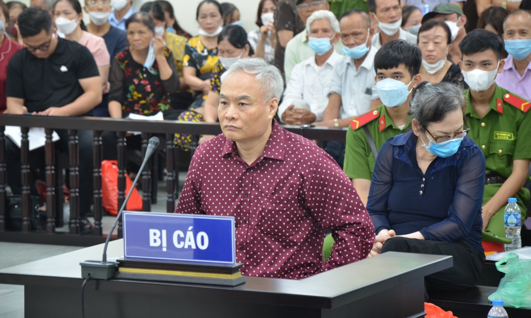 Các bị cáo tại tòa.