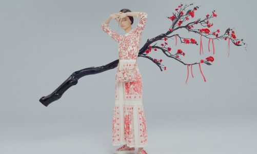 Dior liên tục bị chỉ trích, phải chăng vì “lấy lòng” thị trường Trung Quốc quá đà?