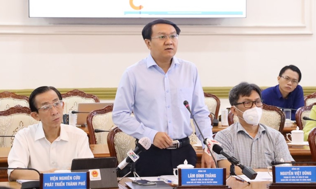 Giám đốc Sở Thông tin và Truyền thông TP.HCM Lâm Đình Thắng thông tin công tác chuyển đổi số sáng ngày 4/8.