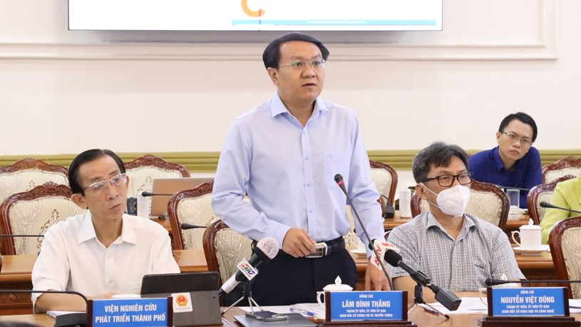 Giám đốc Sở Thông tin và Truyền thông TP.HCM Lâm Đình Thắng thông tin công tác chuyển đổi số sáng ngày 4/8.