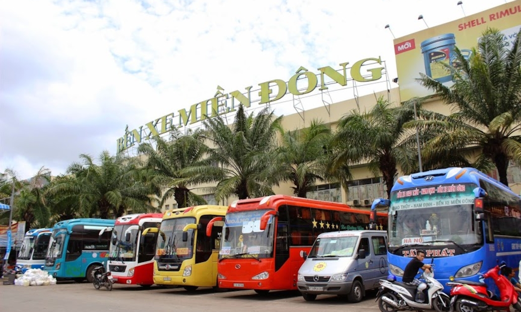 TP.HCM sắp tới chỉ cho phép xe trung chuyển đưa đón vào trung tâm, còn xe giường nằm, xe khách từ 30 chỗ chỉ nhận/trả khách tại 6 bến đỗ quy định.