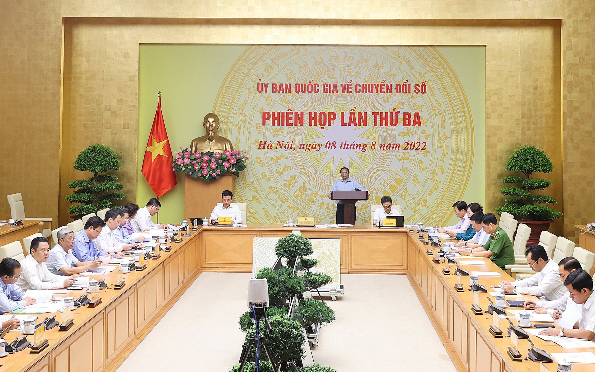 To&agrave;n cảnh phi&ecirc;n họp - Ảnh: VGP