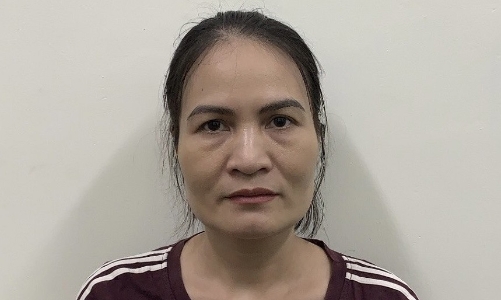 Trục lợi từ cấp duyệt “thẻ luồng xanh”