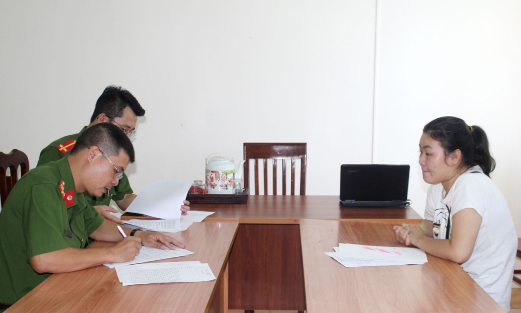 Đối tượng Hoàng Thị Hồng Yến, trú tại xã Cao Nhân, huyện Thủy Nguyên (TP Hải Phòng) bị bắt giữ về hành vi lừa đảo chiếm đoạt tài sản qua mạng xã hội