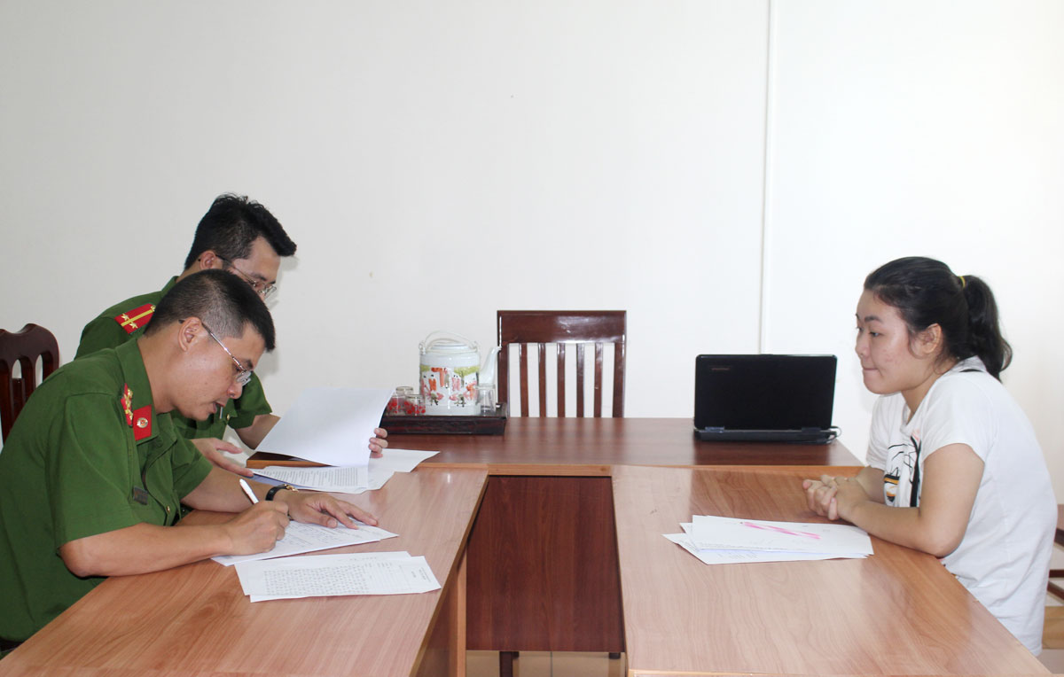 Đối tượng Hoàng Thị Hồng Yến, trú tại xã Cao Nhân, huyện Thủy Nguyên (TP Hải Phòng) bị bắt giữ về hành vi lừa đảo chiếm đoạt tài sản qua mạng xã hội