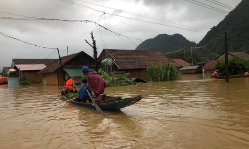 Bộ Y tế: Đảm bảo trực cấp cứu, cung ứng đủ thuốc ứng phó bão số 2
