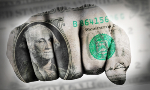 Đồng USD mạnh lên, nhà đầu tư nên mua cổ phiếu ngành nào và “né” nhóm nào?