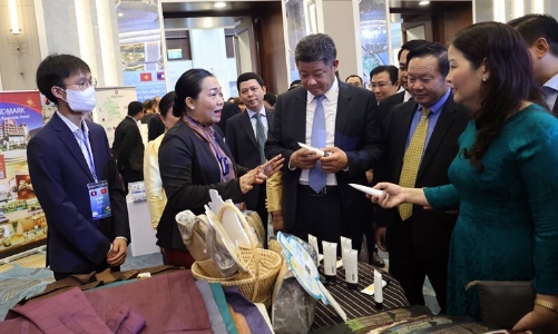 Hà Nội - Viêng Chăn tăng cường hợp tác đầu tư vào các lĩnh vực thế mạnh