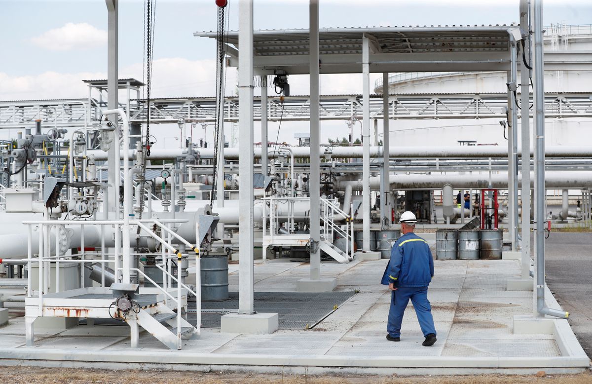 Đầu cuối của đường ống dẫn dầu Druzhba tại Séc ngày 10/8/2022 - Ảnh: Reuters.