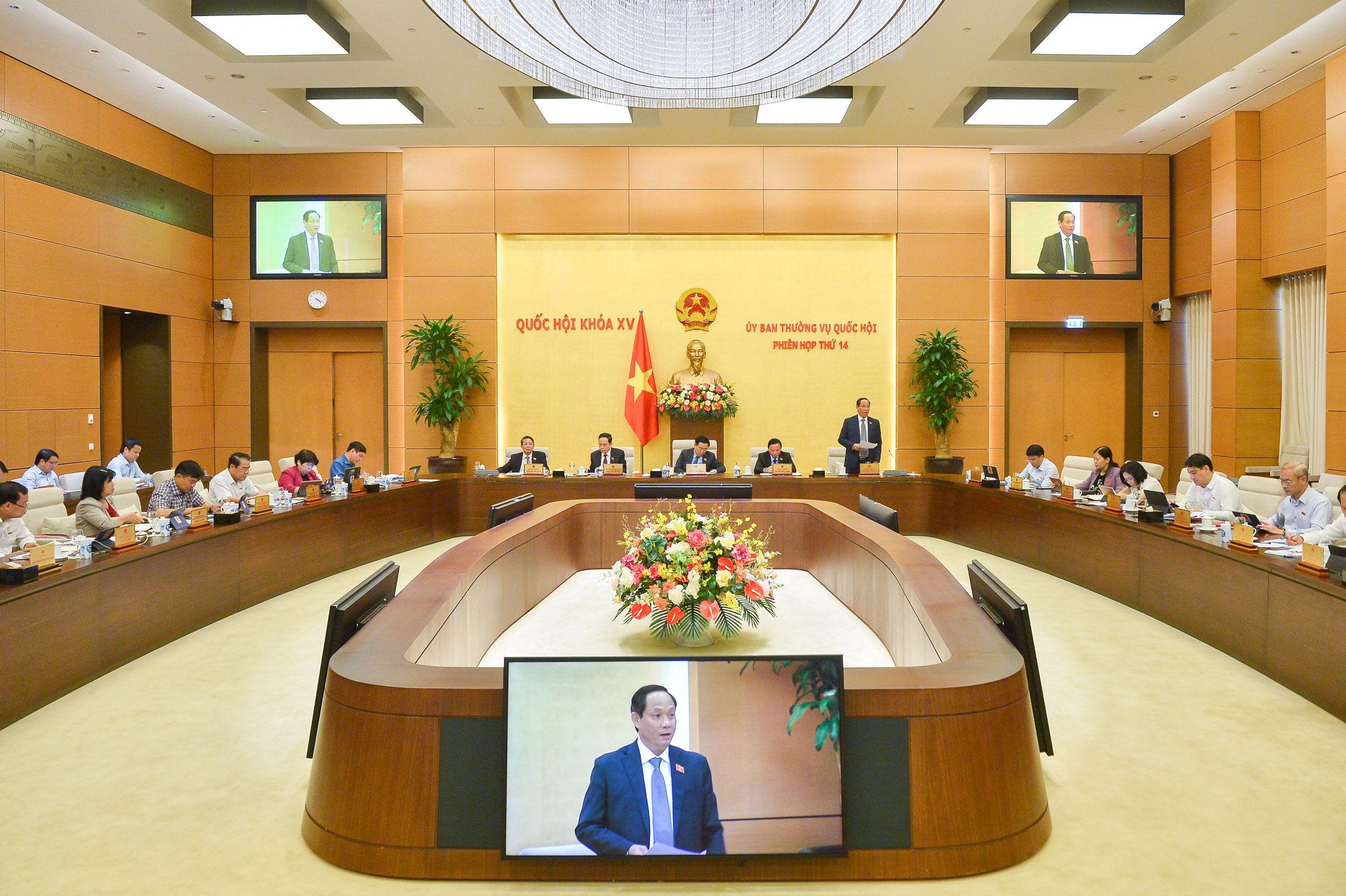 Ủy ban Thường vụ Quốc hội xem xét báo cáo công tác dân nguyện của Quốc hội tháng 7/2022 - Ảnh: Quochoi.vn