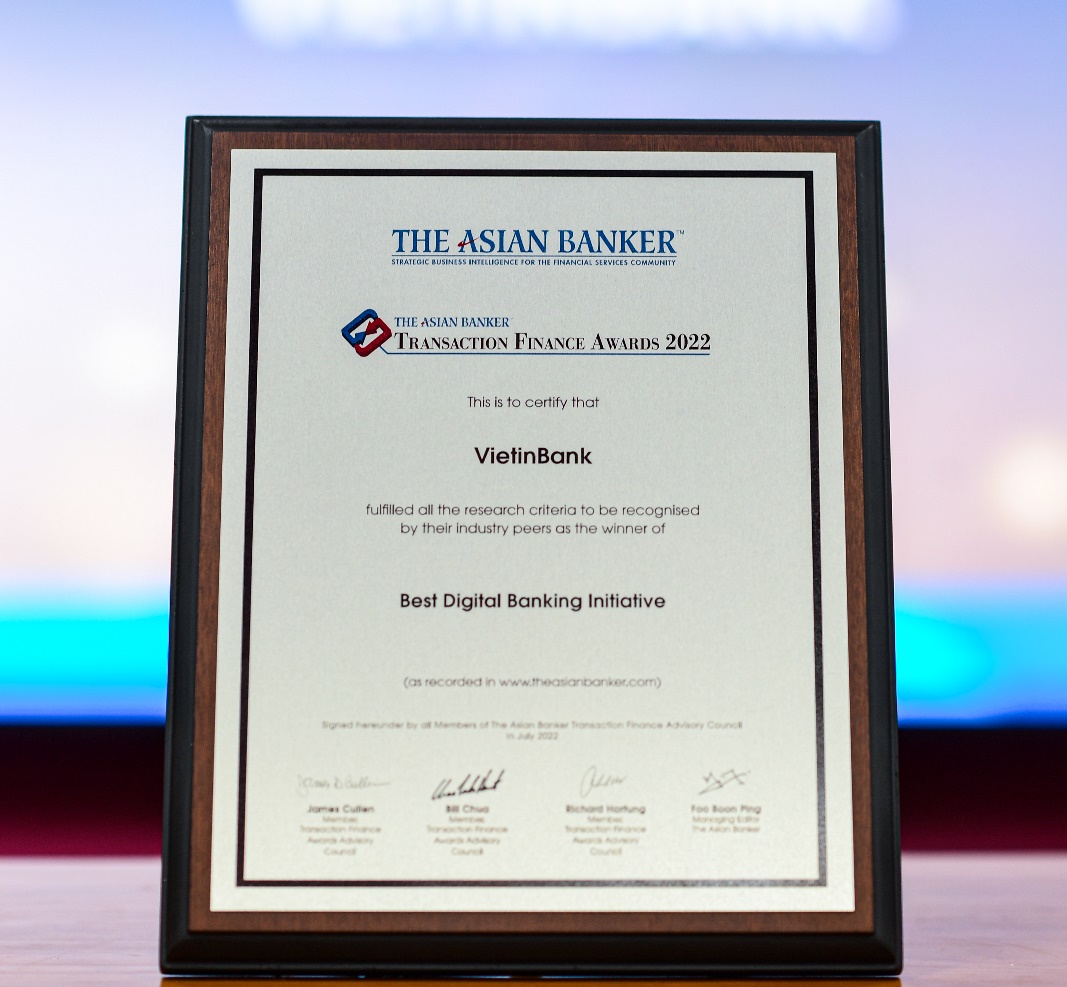 C&uacute; lột x&aacute;c ngoạn mục năm 2022 đ&atilde; mang về cho VietinBank eFAST giải thưởng &ldquo;Ng&acirc;n h&agrave;ng số s&aacute;ng tạo nhất Ch&acirc;u &Aacute; - Th&aacute;i B&igrave;nh Dương&rdquo;.