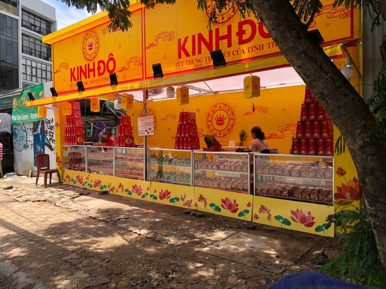 Năm nay nhiều doanh nghiệp cũng cho biết sẽ mở rộng th&ecirc;m điểm b&aacute;n, số lượng h&agrave;ng h&oacute;a để phục vụ nhu cầu kh&aacute;ch mua.&nbsp;