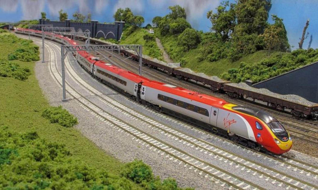 Hai đoạn tuyến Hà Nội - Vinh, Nha Trang - TP.HCM với tổng mức đầu tư gần 25 tỷ USD sẽ được khởi công trước.