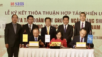 Cooperative arrangement to boost freight transport capacity