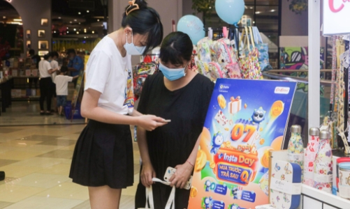 Mua trước trả sau với lãi suất 0% trong Insta Day 