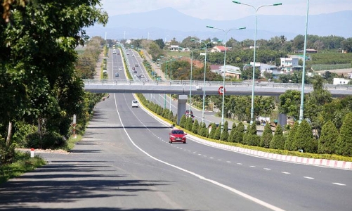 Sớm khởi công 3 dự án thành phần thuộc tuyến cao tốc Dầu Giây - Liên Khương