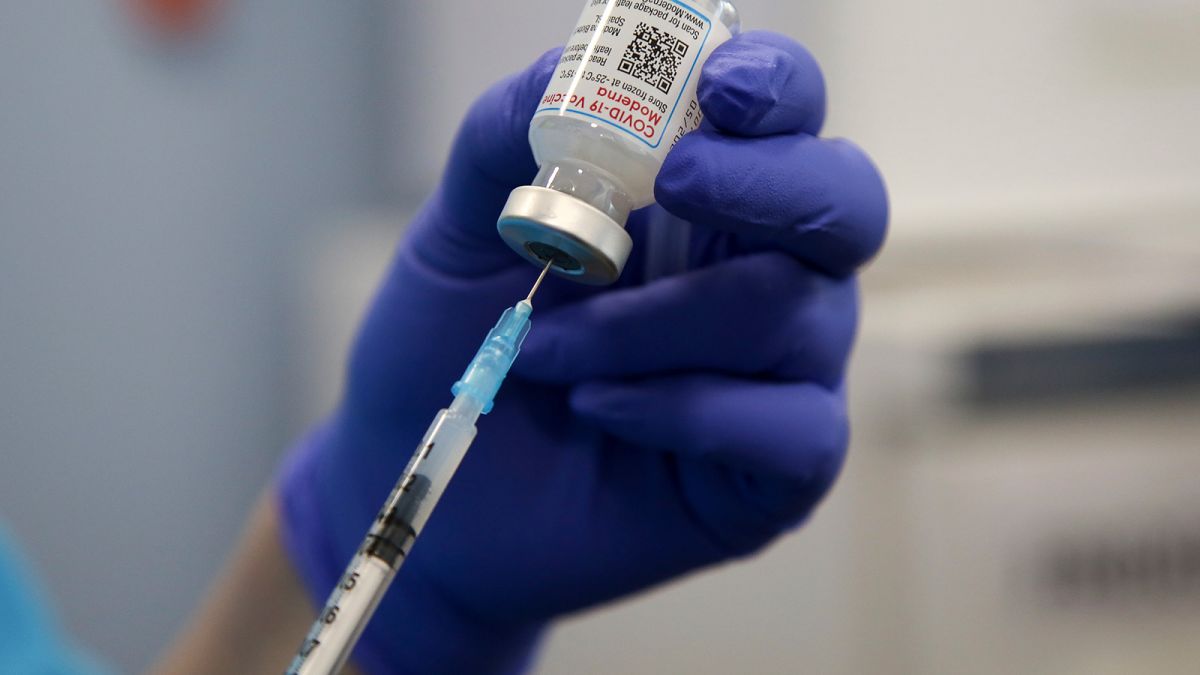 Đây là loại vaccine đầu tiên trên thế giới có thể ngừa được biến thể Omicron của virus SARS-CoV-2.