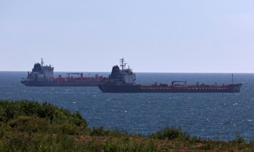 Mặc lệnh trừng phạt, kim ngạch xuất khẩu dầu của Nga có thể tăng gần 40% trong năm nay