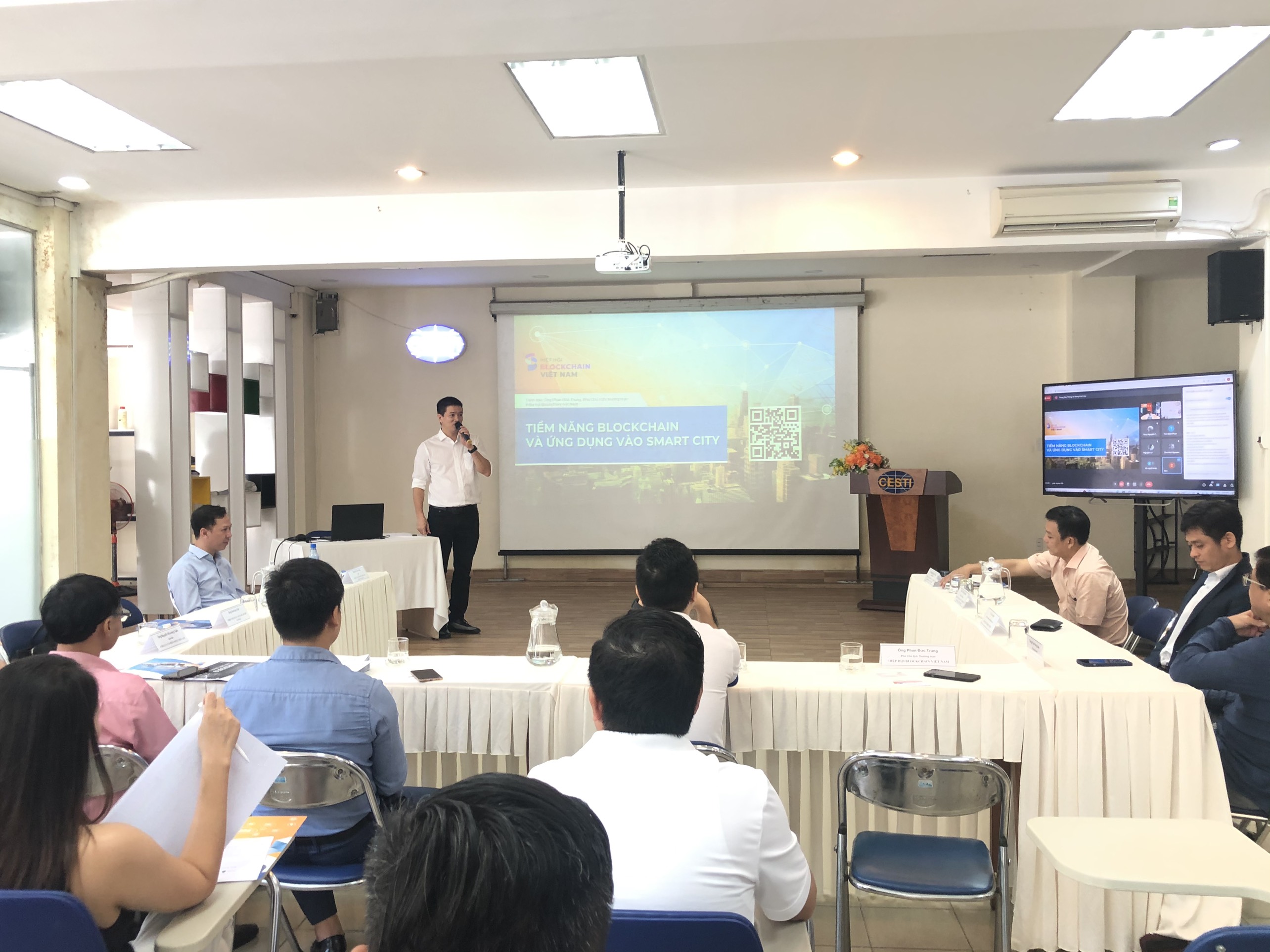 Hội thảo “Blockchain đóng góp gì để xây dựng smart city" diễn ra sáng 18/8 tại CESTI.