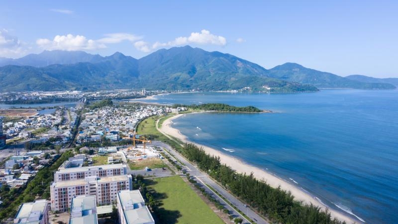 Coastal road boosting Da Nang real estate
