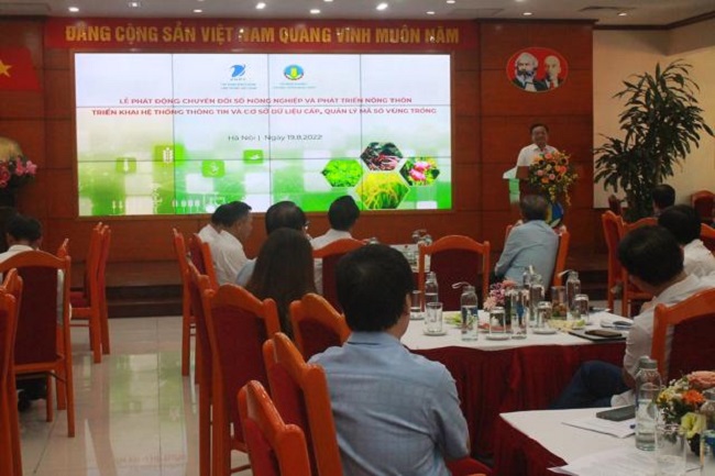 Bộ trưởng Lê Minh Hoan phát biểu tại lễ phát động Chuyển đổi số Nông nghiệp và Phát triển nông thôn.