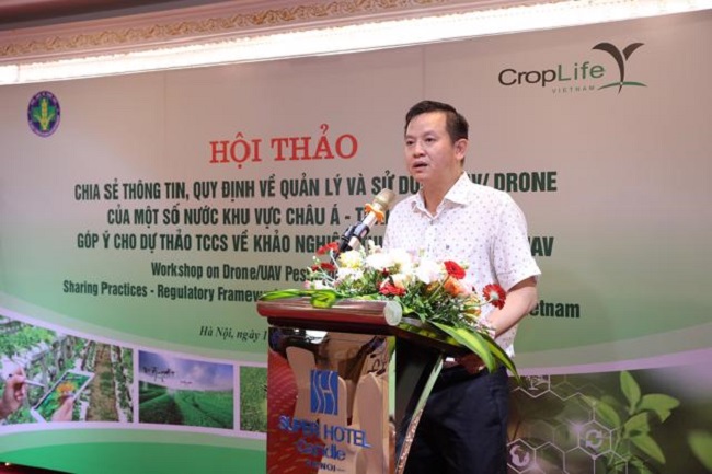 Ông Huỳnh Tấn Đạt phát biểu tại hội thảo.