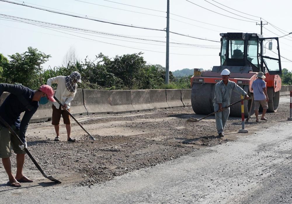 Dự án mới hoàn thiện 10/83 km nên chưa thể đưa vào khai thác. Đoạn thi công dang dở sẽ được "rót" gần 2.300 tỷ đồng ngân sách nhà nước để hoàn thiện (Ảnh minh hoạ).
