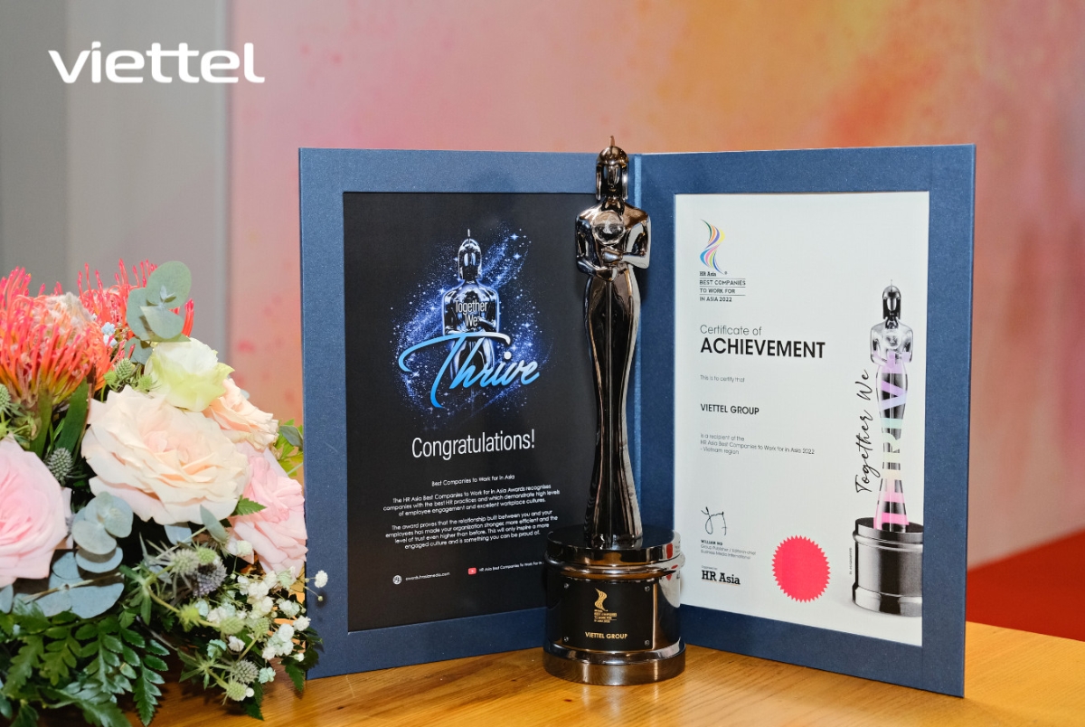 Viettel đạt số điểm cao vượt trội ở những kh&iacute;a cạnh như đ&agrave;o tạo v&agrave; ph&aacute;t triển nh&acirc;n t&agrave;i, x&acirc;y dựng văn h&oacute;a doanh nghiệp, v&agrave; khuyến kh&iacute;ch s&aacute;ng tạo vượt giới hạn.