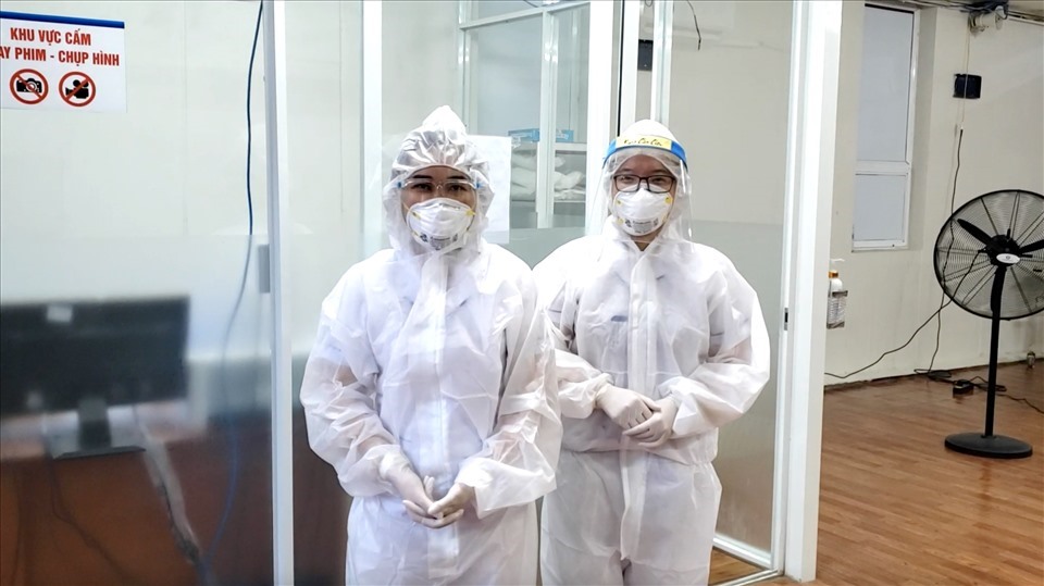 Mức lương quá thấp khó giữ chân nhân viên y tế công lập. Ảnh - Lao động. 