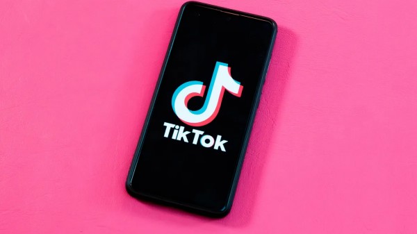 Tiktok có thể theo dõi lịch sử tìm kiếm website của người dùng