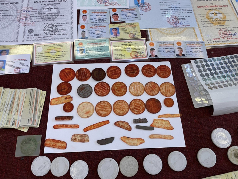 Tang vật vụ án được cơ quan chức năng phát hiện, bắt giữ