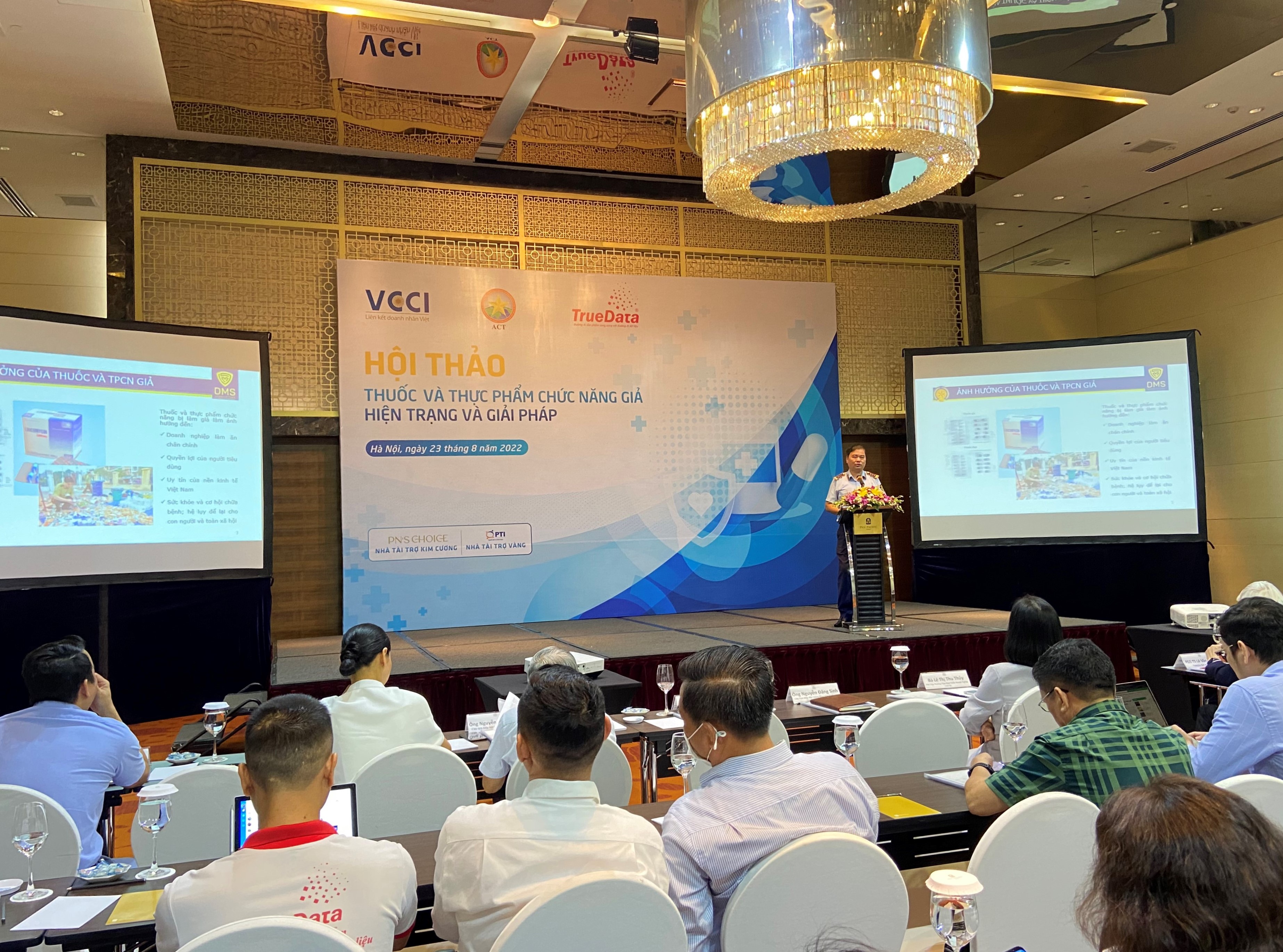 Hội thảo “Thuốc và thực phẩm chức năng giả- Hiện trạng và giải pháp” ngày  23/8.