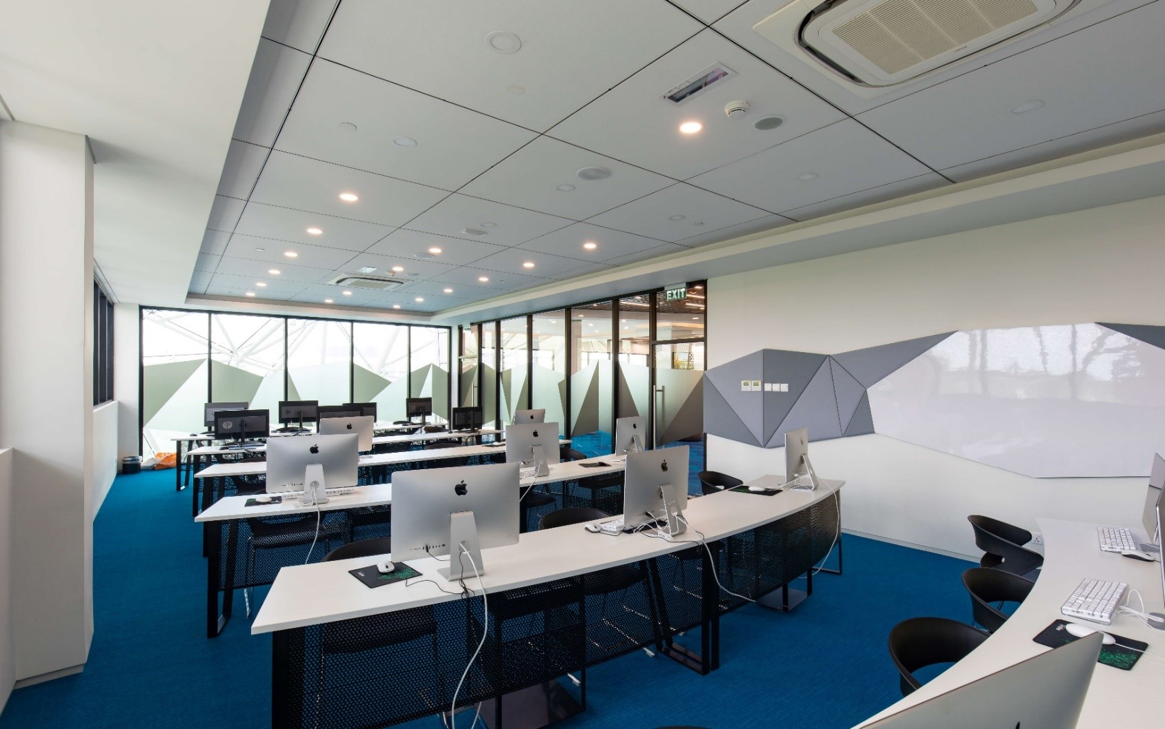Modern facilities and equipment facilitate learning, practice, and research for students.