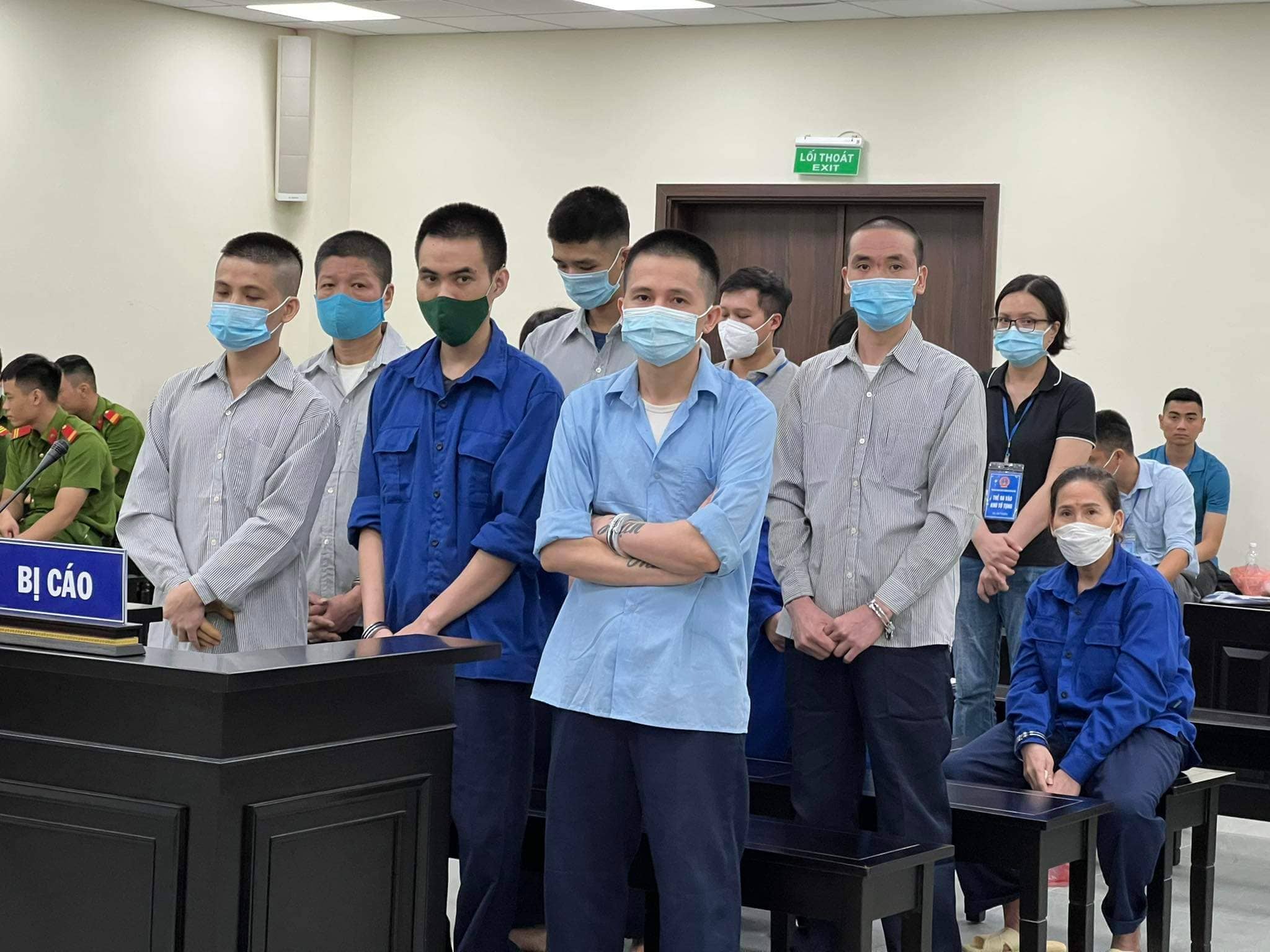 Các bị cáo tại tòa.