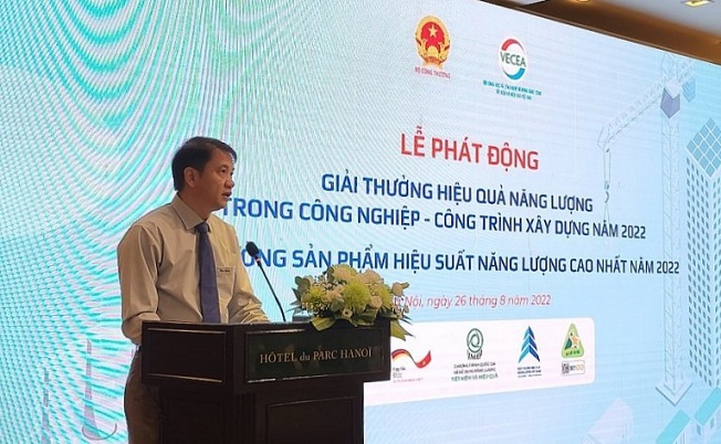 &Ocirc;ng Phương Ho&agrave;ng Kim ph&aacute;t biểu tại lễ ph&aacute;t động.