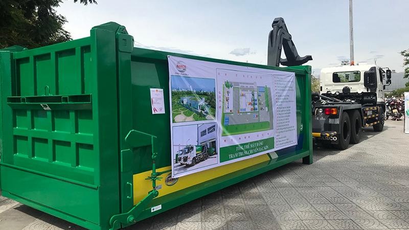 Khu vực giới thiệu c&aacute;c c&ocirc;ng nghệ xử l&yacute; r&aacute;c thải hiện đại.